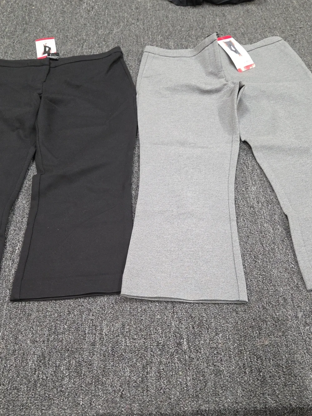 (#4C) Women's Stretch Flare Capris - Black & Gray -- 2 Pair